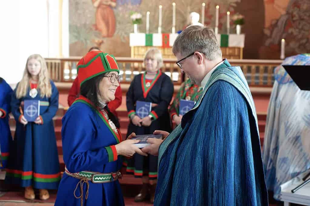 Det nye testamentet oversatt til Sørsamisk: En historisk milepæl 1 Skjermbilde 2024 08 28 kl. 16.31.43 1 scaled 1