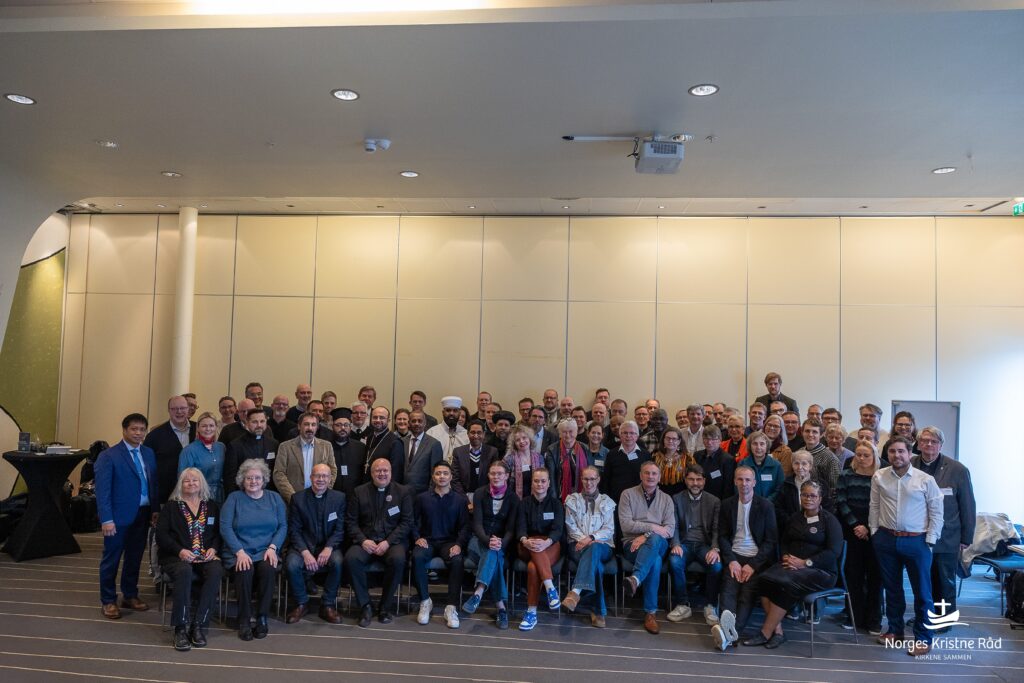 Kirkene er ulike i tradisjon, teologi og politisk orientering, men felleskapet i Norges Kristne Råd bygger på ett bærende prinsipp: at menneskeverdet gjelder alle